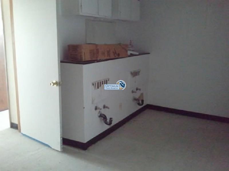 Barbershop, beauty or nail salon 5