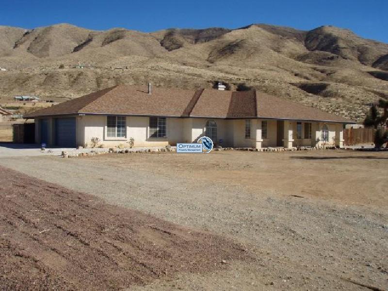 Amazing custom ranch home in Apple Valley 2