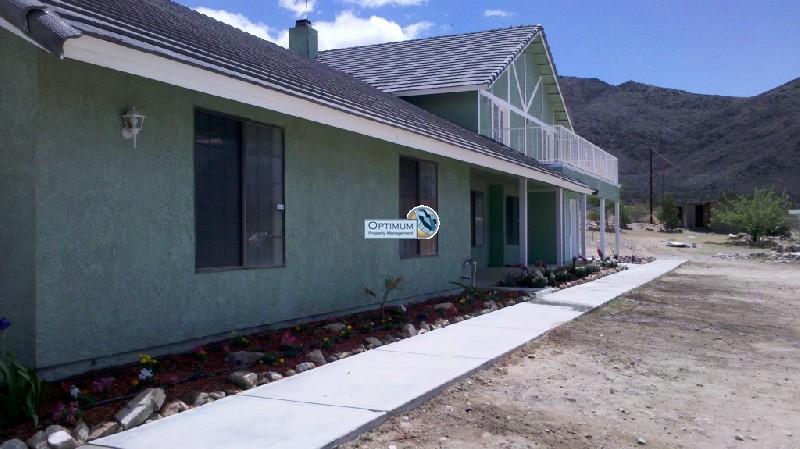Two homes located on 2.5 acres, fantastic views 4