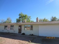 Hesperia home with covered patio, large yard 3